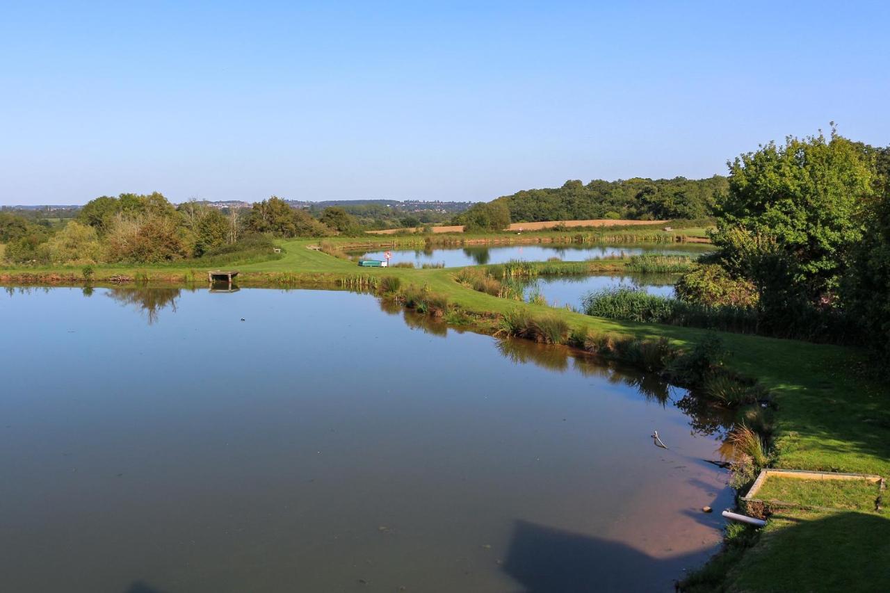 Bransford Farm Fishery & B & B المظهر الخارجي الصورة