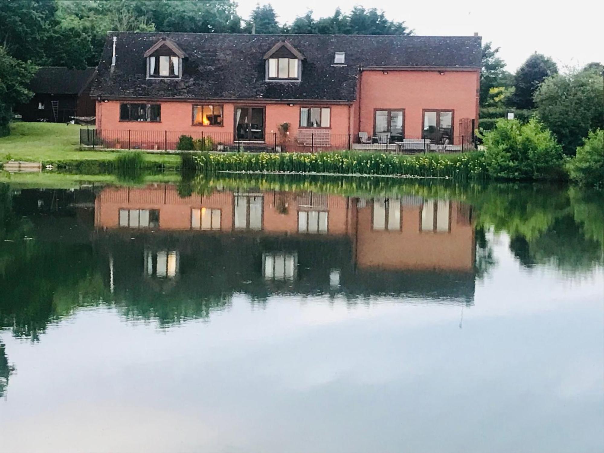 Bransford Farm Fishery & B & B المظهر الخارجي الصورة